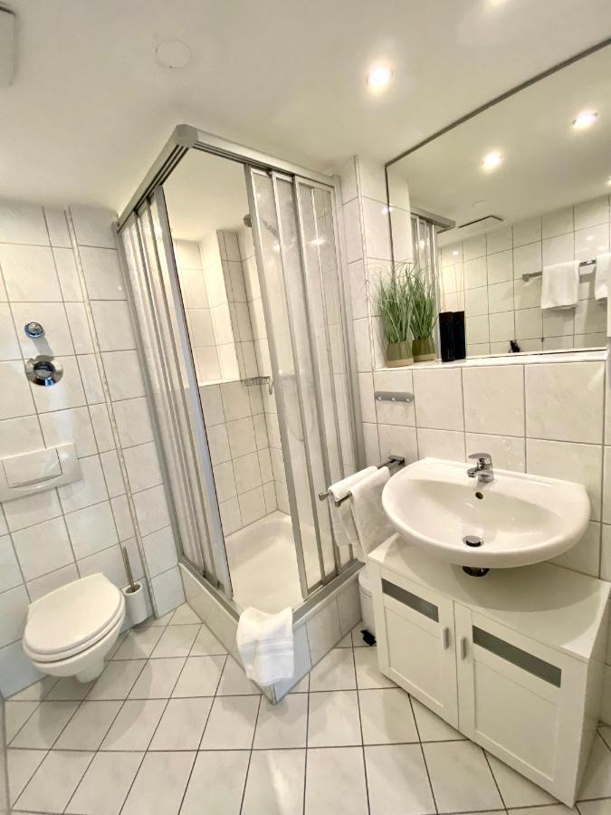 Ferienresidenz Seegarten -Andrea App1 - Beheizter Indoor-Pool Bodman-Ludwigshafen Exterior foto